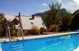 Bela_Pool_2011.jpg